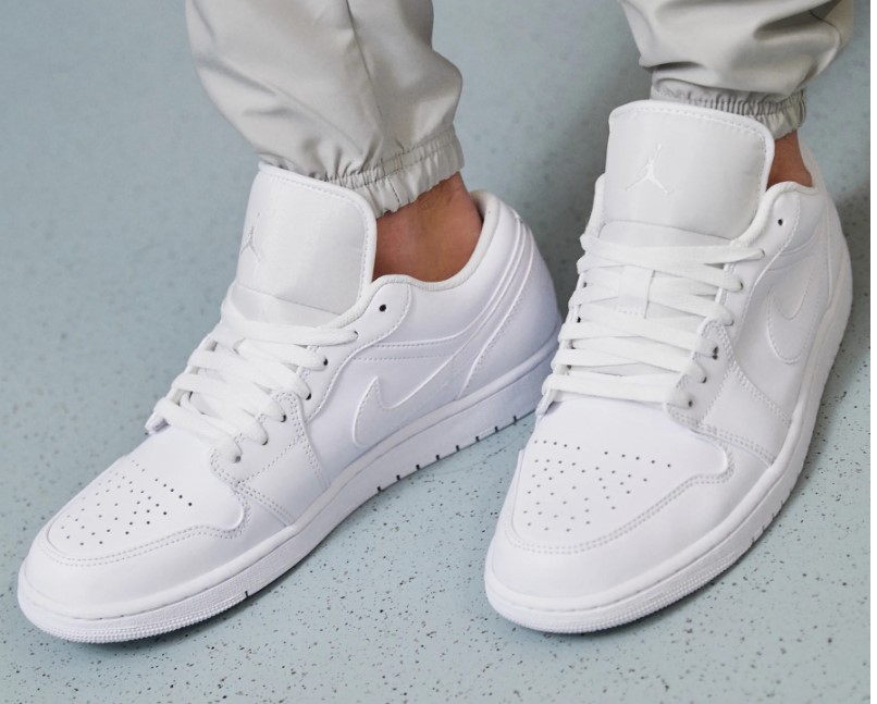 Air Jordan 1 vit – tidlös sneakerikon i ren design