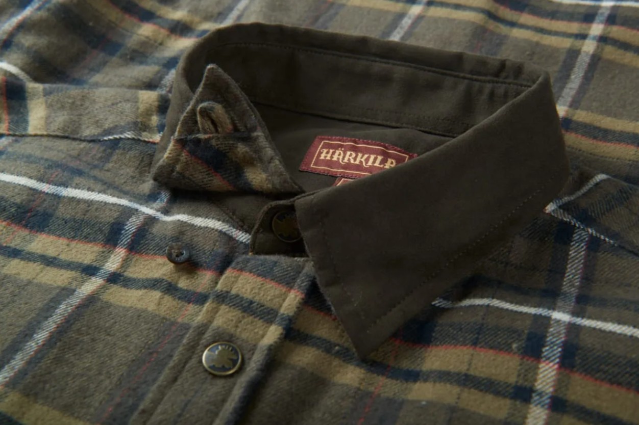 Härkila Men’s Pajala Shirt Willow – varm, slitstark och perfekt för nordiskt friluftsliv